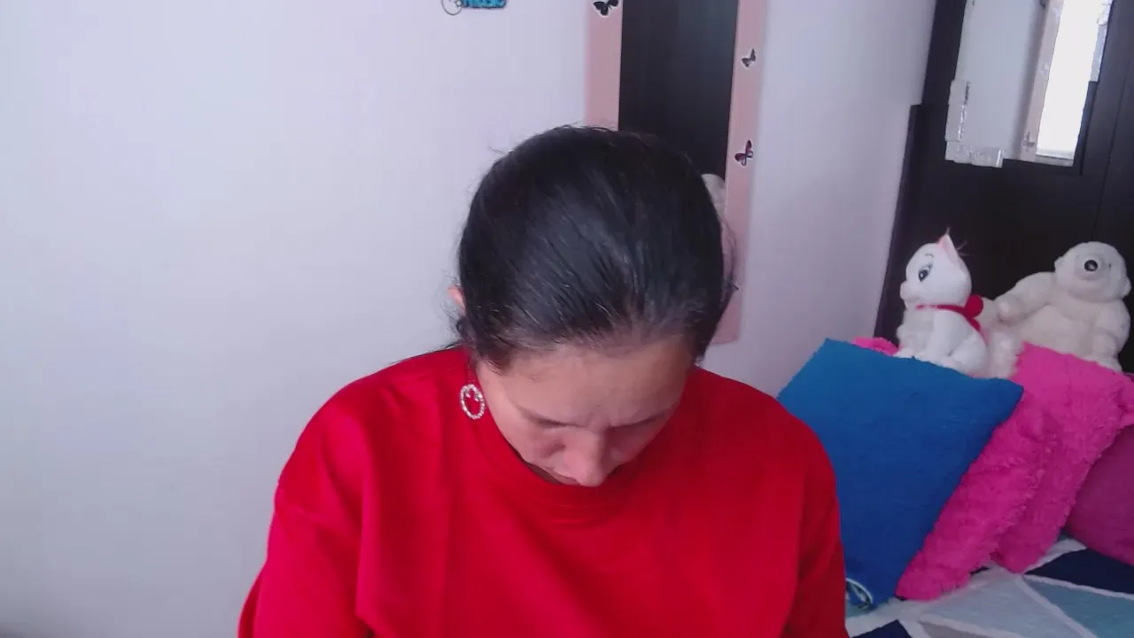 Freechat cristaljonnes_ on Cam4