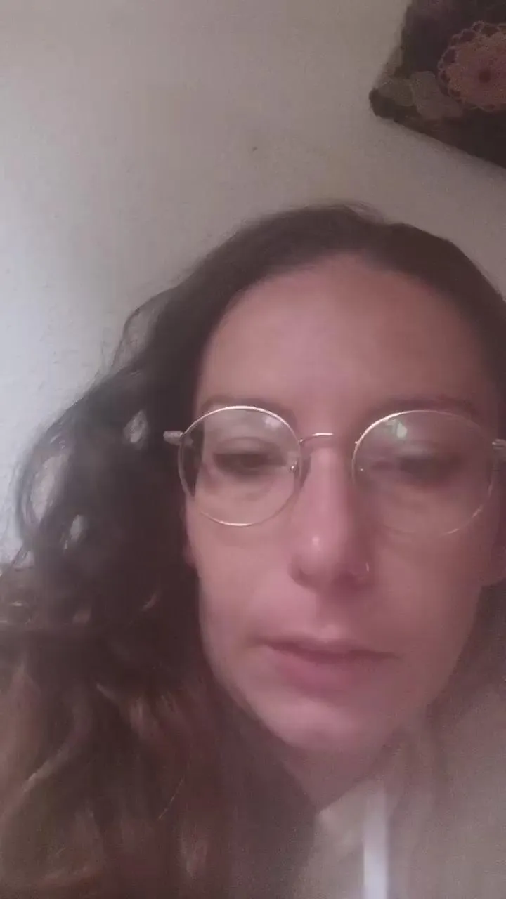 Offline cruellathebills on Cam4