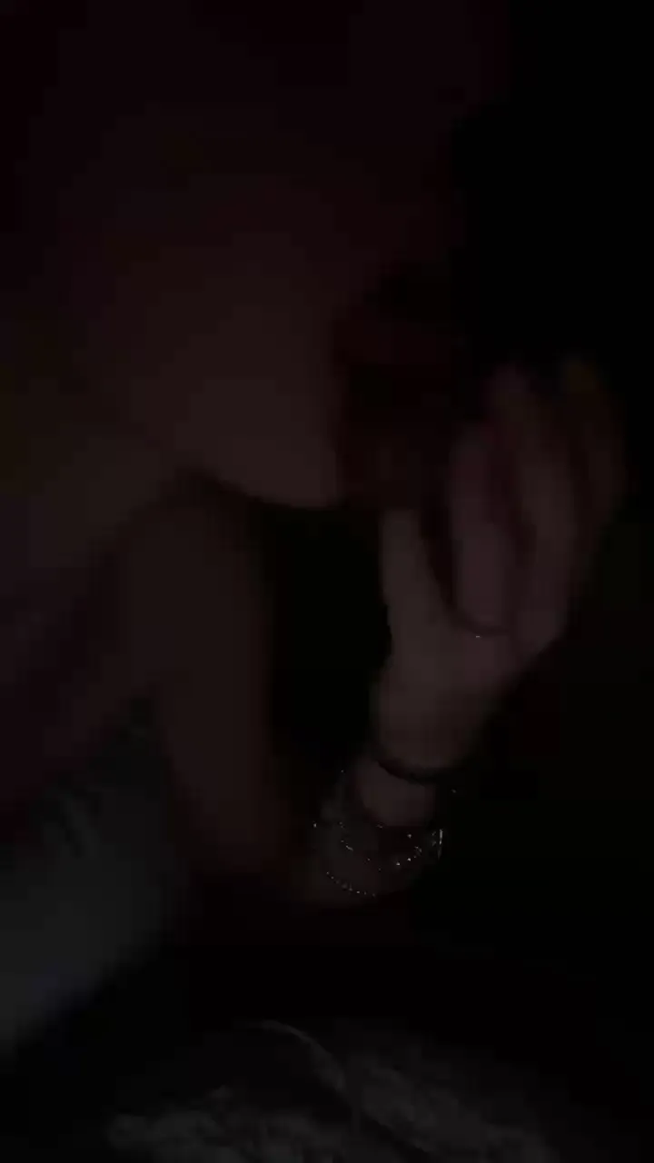 Offline Crystal9898 on Cam4