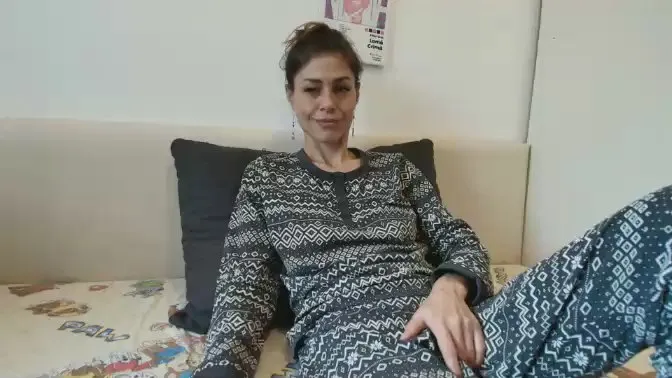 Offline Crystynalove on Cam4