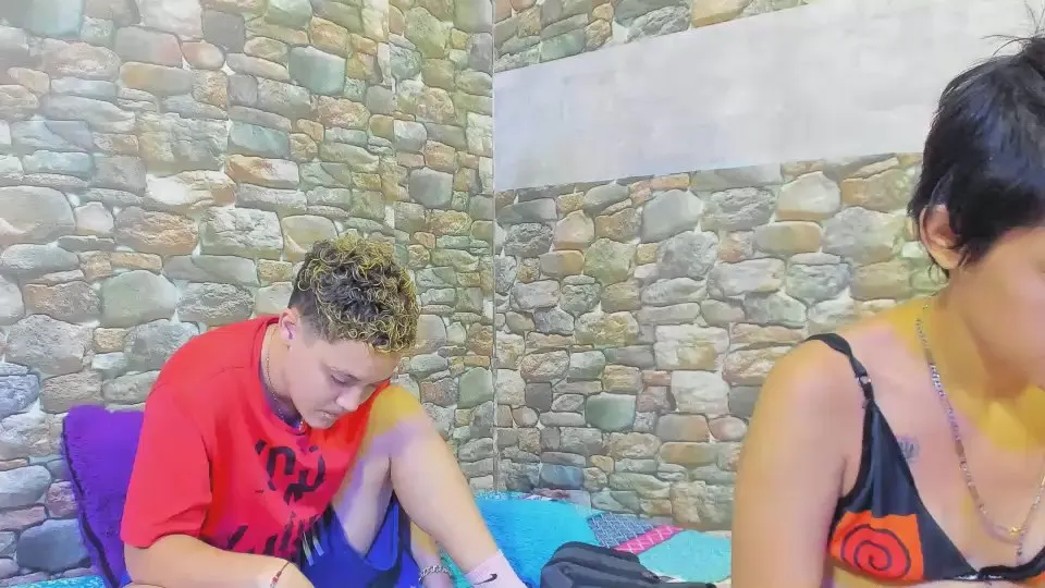 Offline cumlovesX25 on Cam4