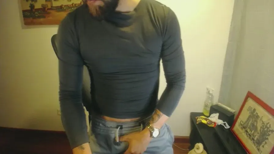 Offline Danburythebeast on Cam4