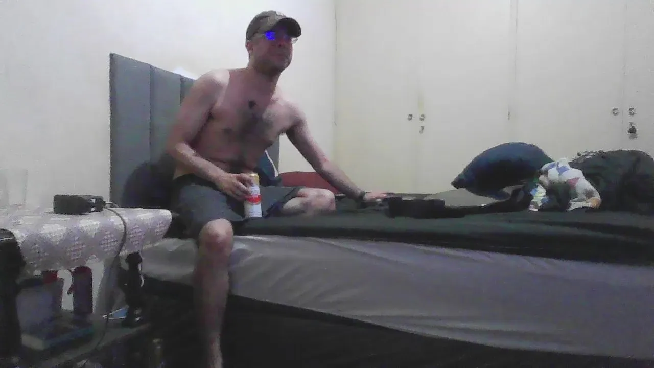 Offline Dani_Parker on Cam4