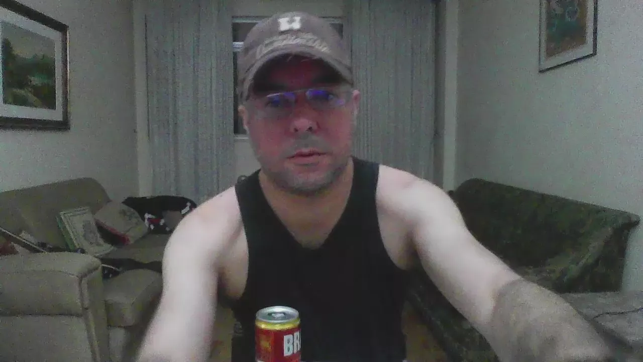 Offline Dani_Parker on Cam4