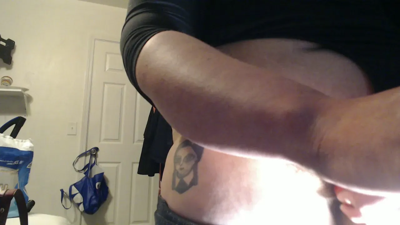 Offline DaniDebauchery on Cam4