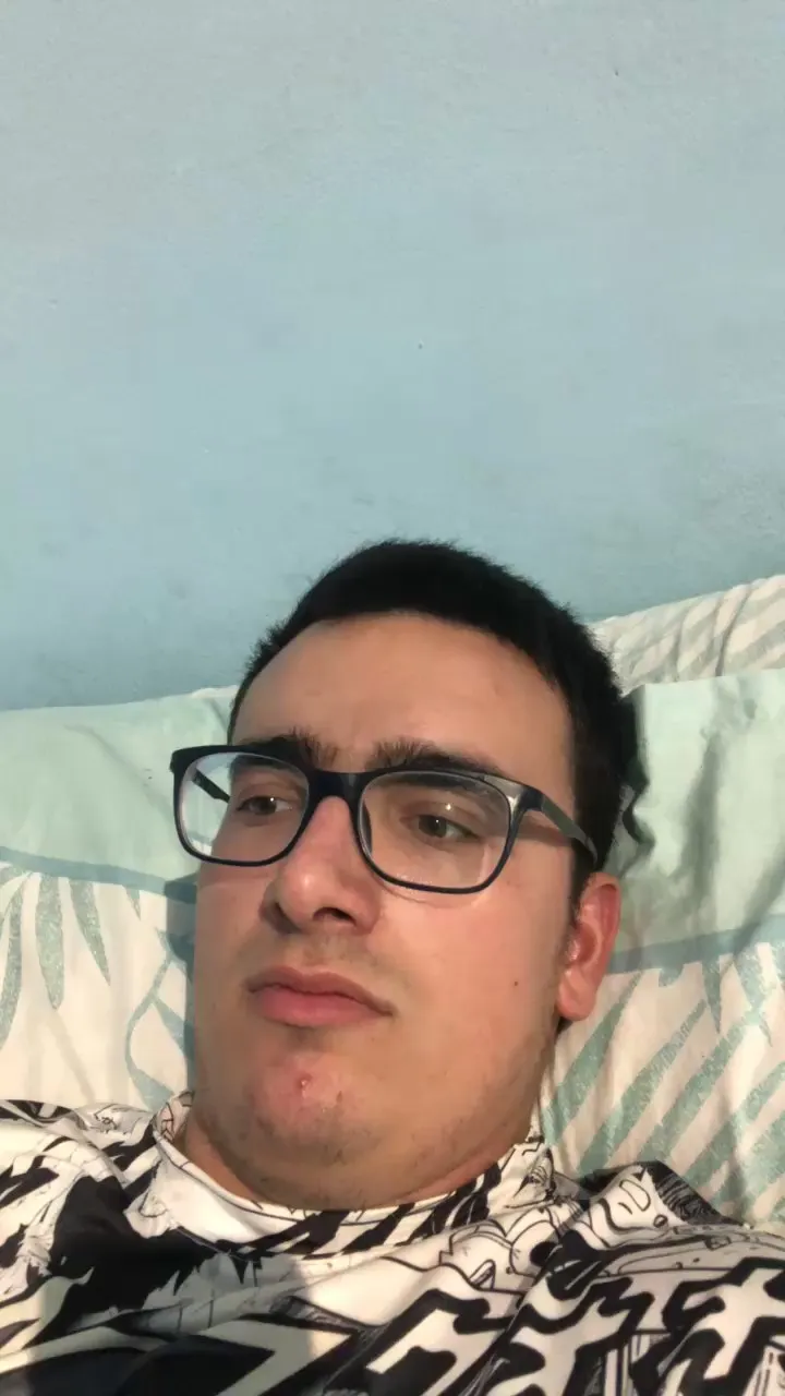 Offline danidj007 on Cam4