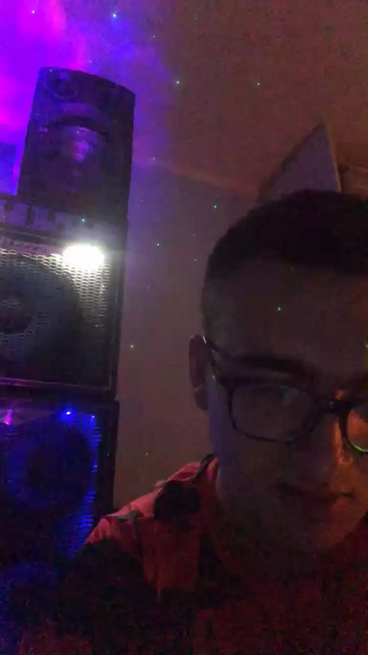 Offline danidj007 on Cam4