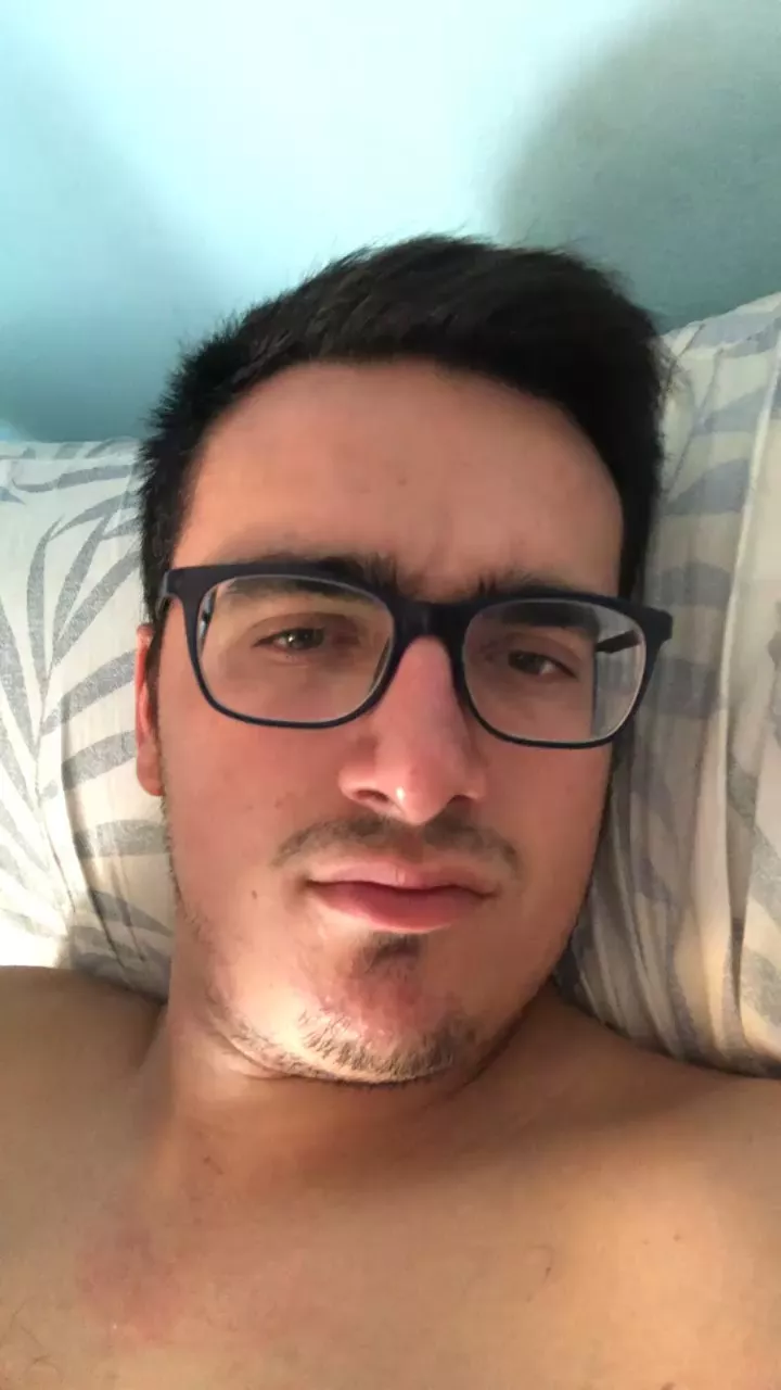 Offline danidj007 on Cam4