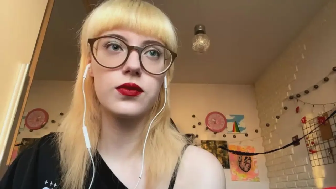 Offline DanikaHuertes on Cam4