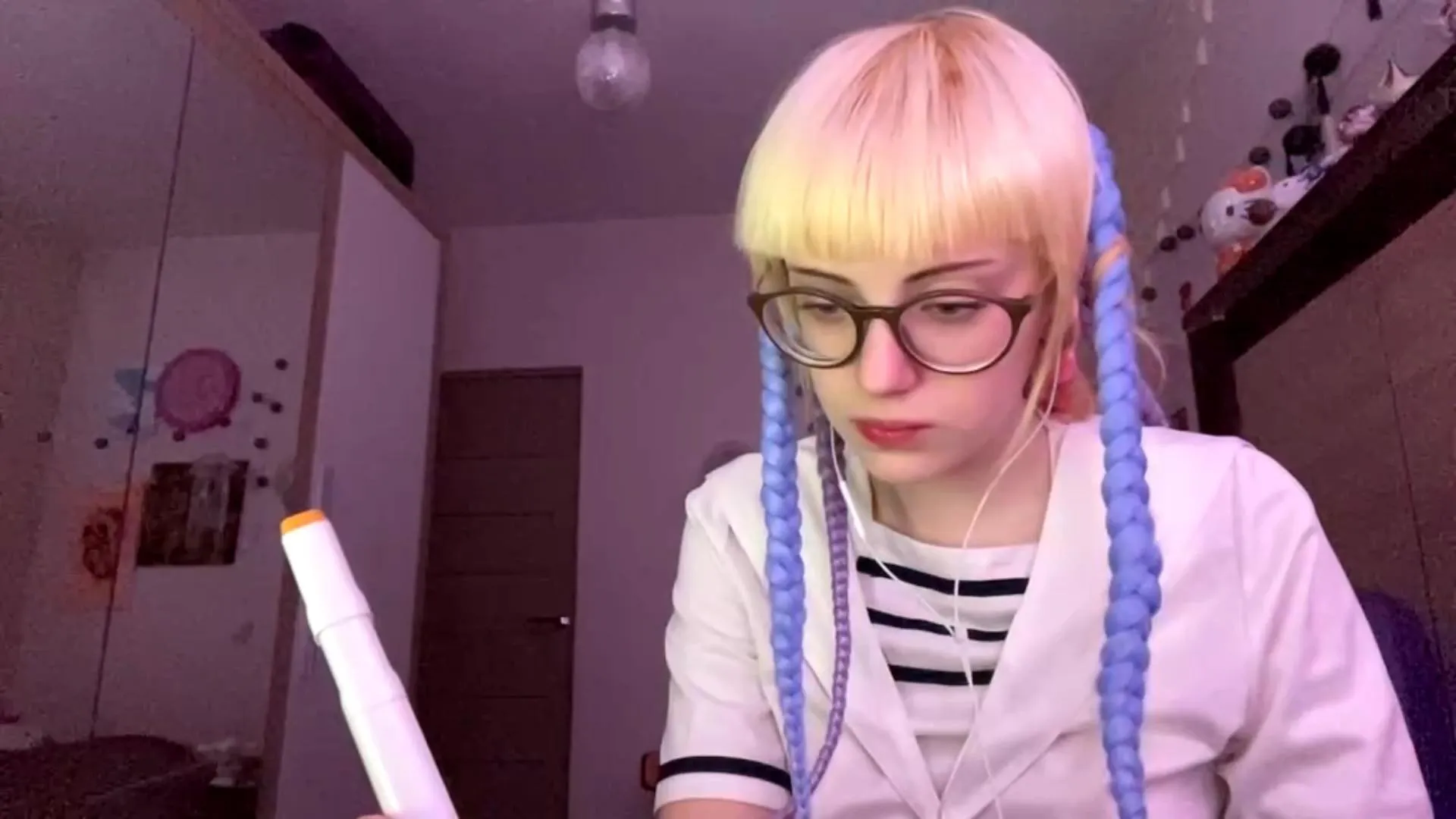 Offline DanikaHuertes on Cam4