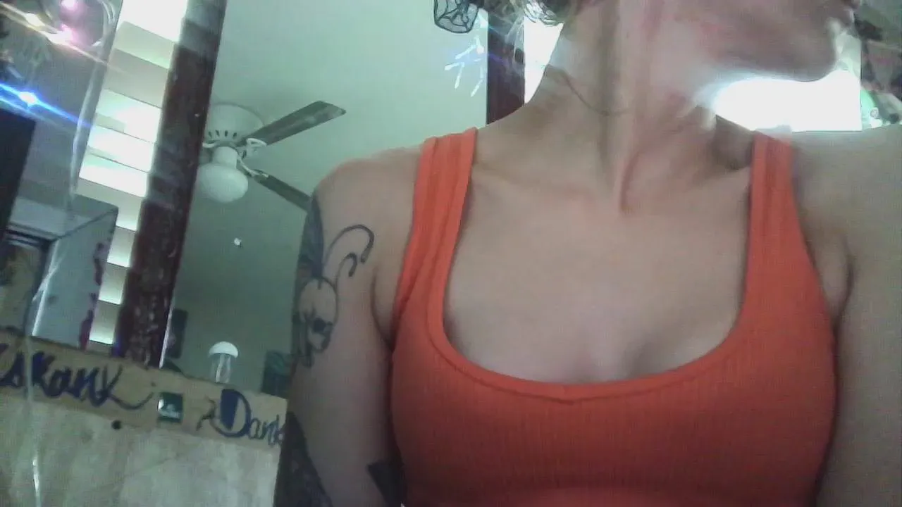 Freechat dankskank333 on Cam4