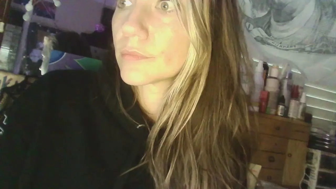 Freechat dankskank333 on Cam4