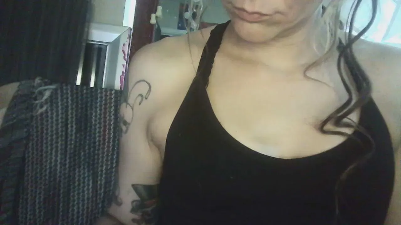 Freechat dankskank333 on Cam4