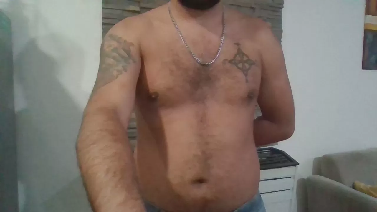 Offline Darijohn on Cam4