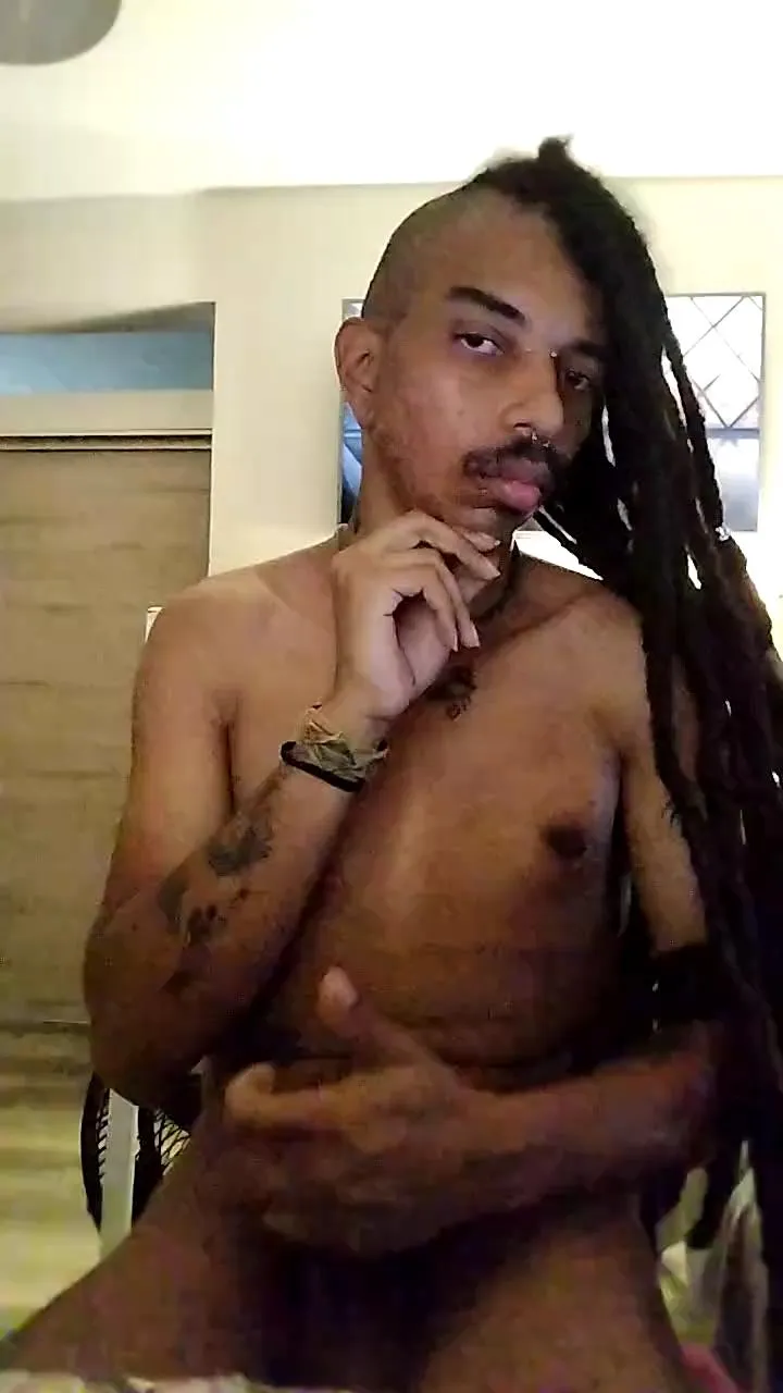 Freechat DarkUnicorn6669 on Cam4