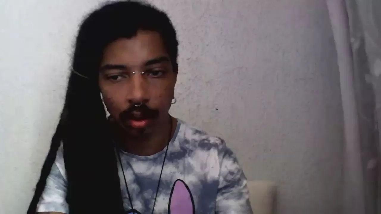 Freechat DarkUnicorn6669 on Cam4