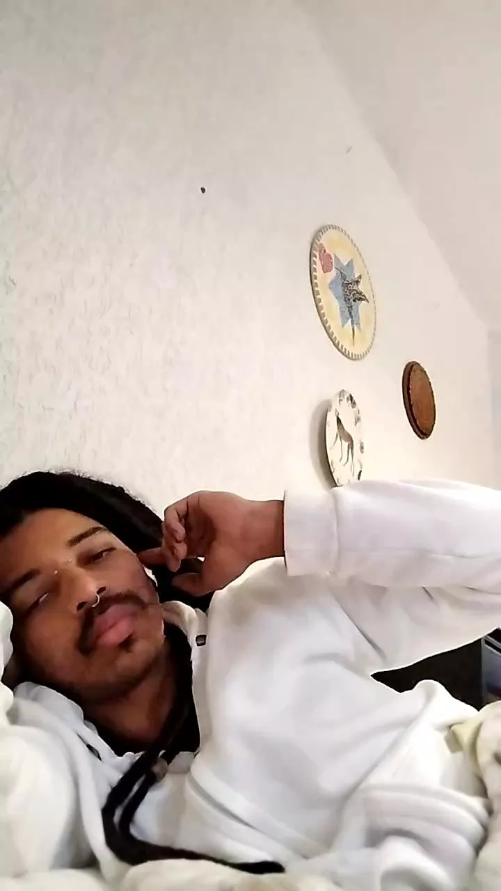 Freechat DarkUnicorn6669 on Cam4