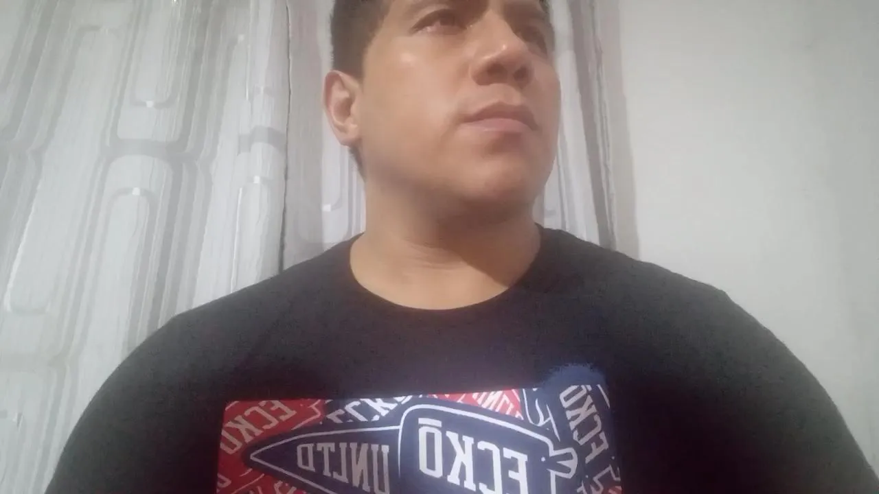 Offline darkwarrior91 on Cam4