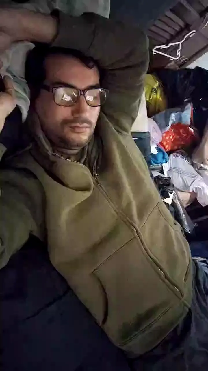 Offline davemejia300 on Cam4