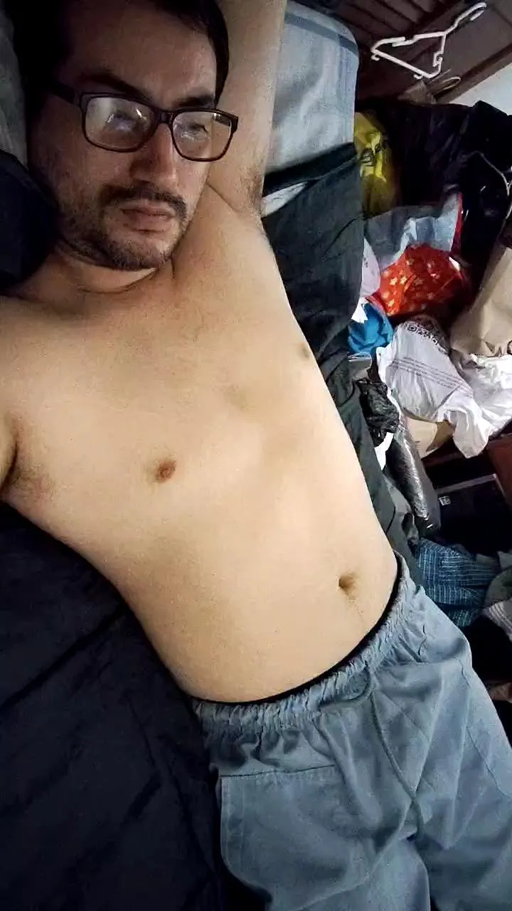 Offline davemejia300 on Cam4