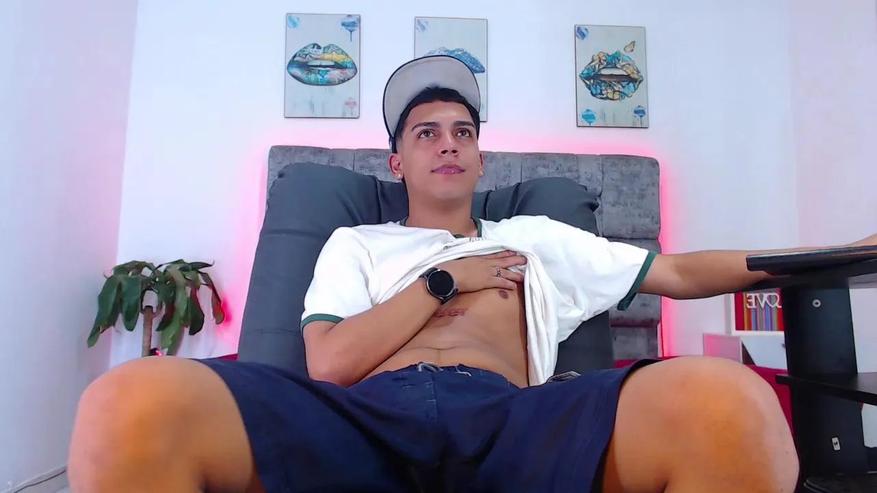 Offline David_santos97 on Cam4