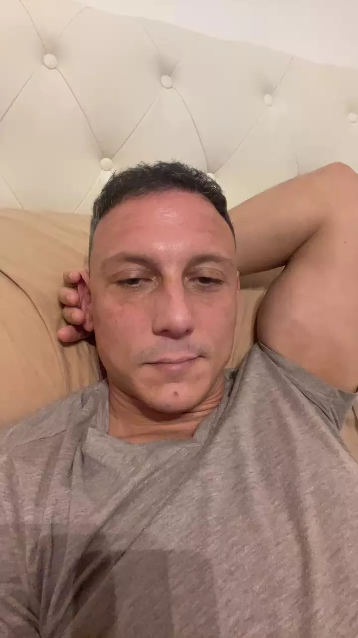 Offline davidlove982 on Cam4