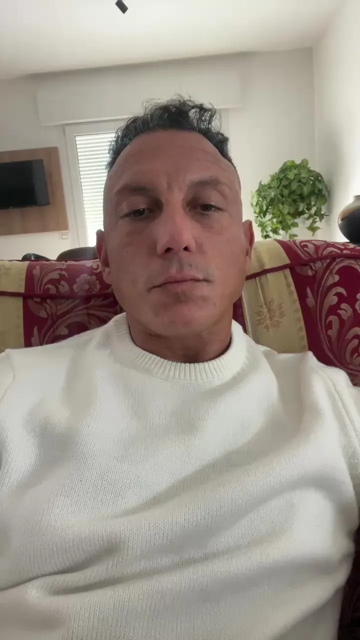 Offline davidlove982 on Cam4