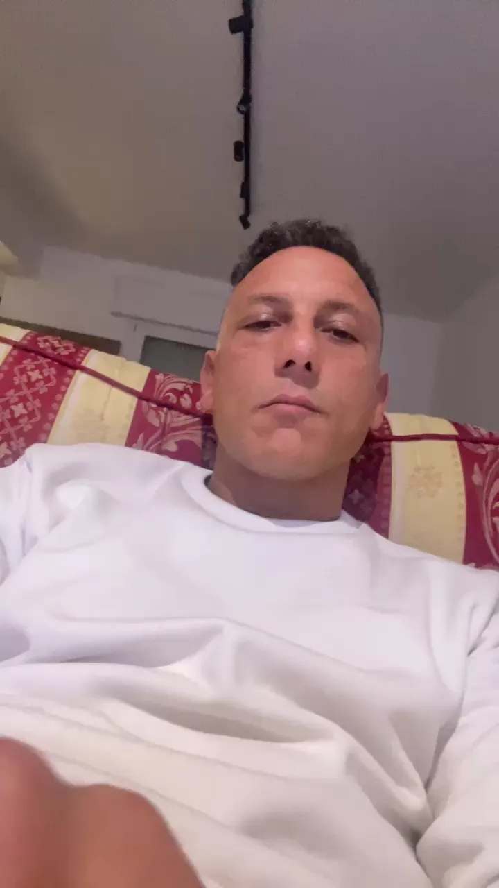 Offline davidlove982 on Cam4