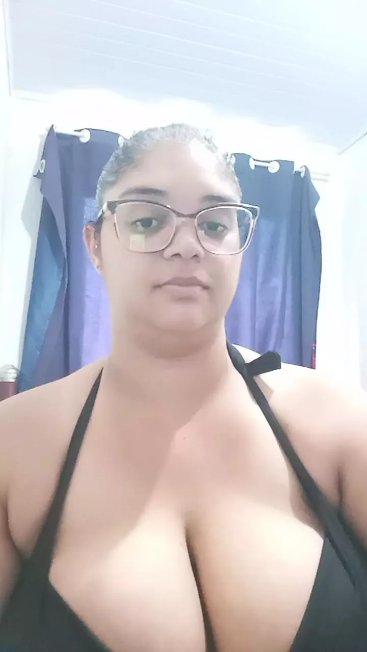 Offline deehr on Cam4