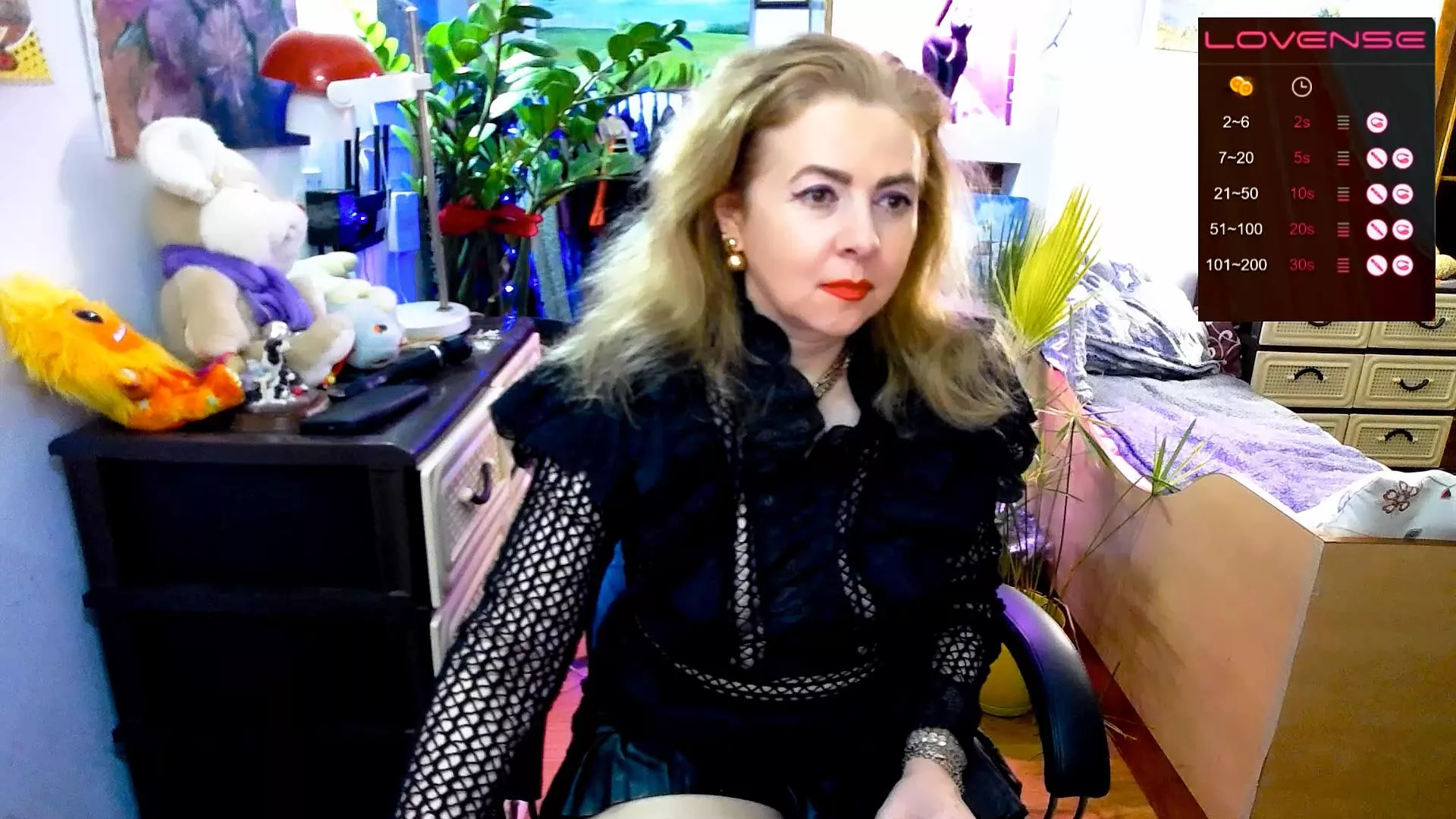 Offline Delicecatmyau on Cam4