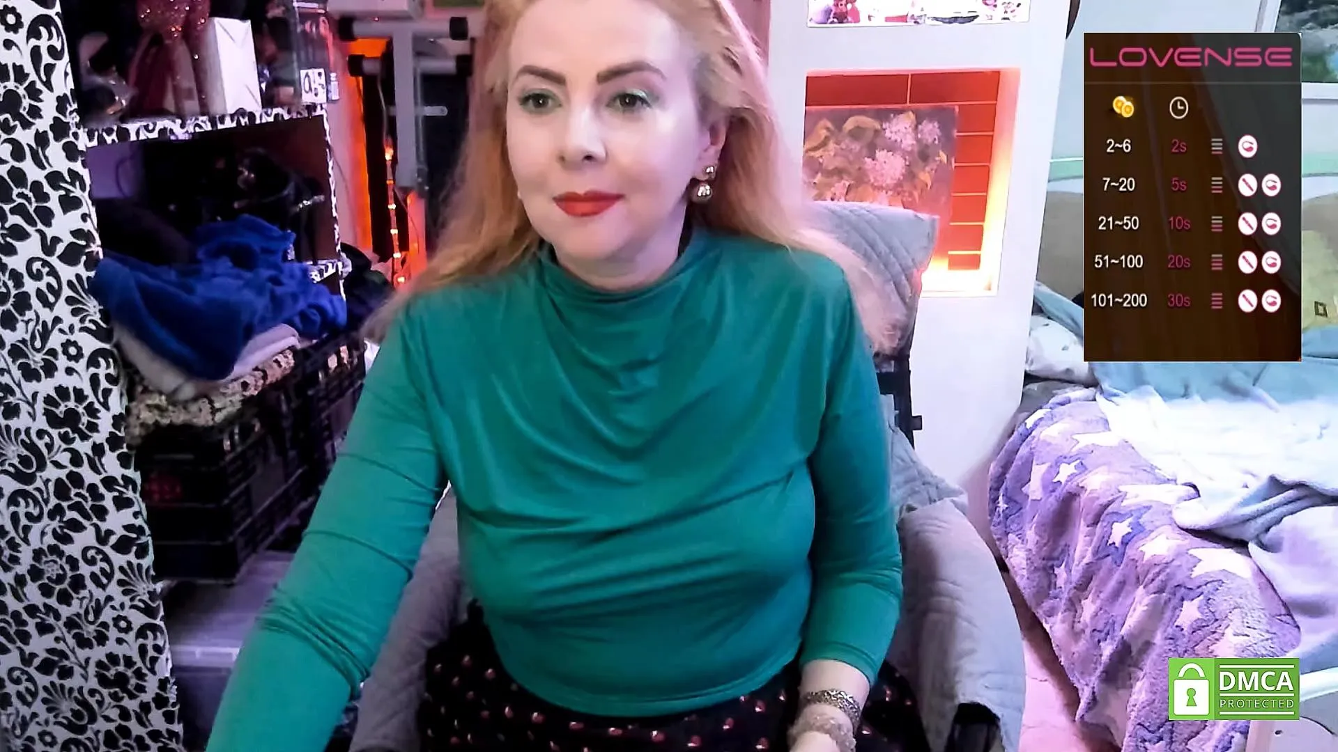 Offline Delicecatmyau on Cam4