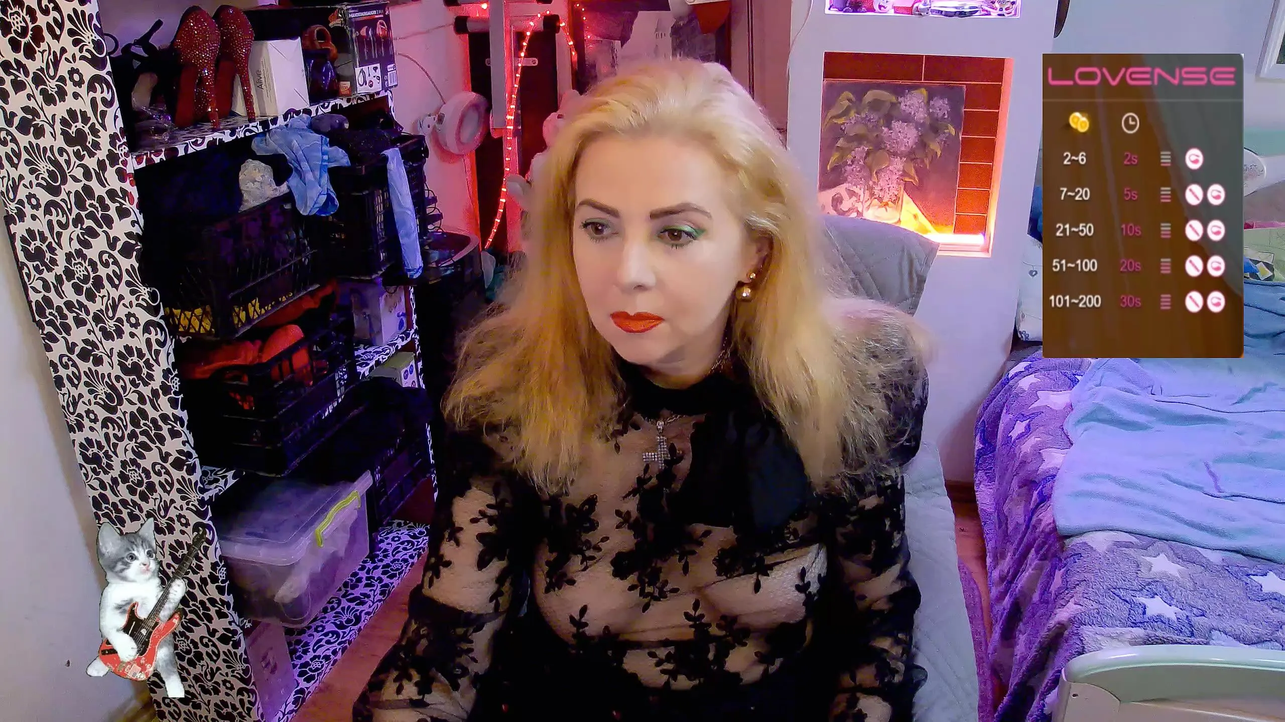 Offline Delicecatmyau on Cam4