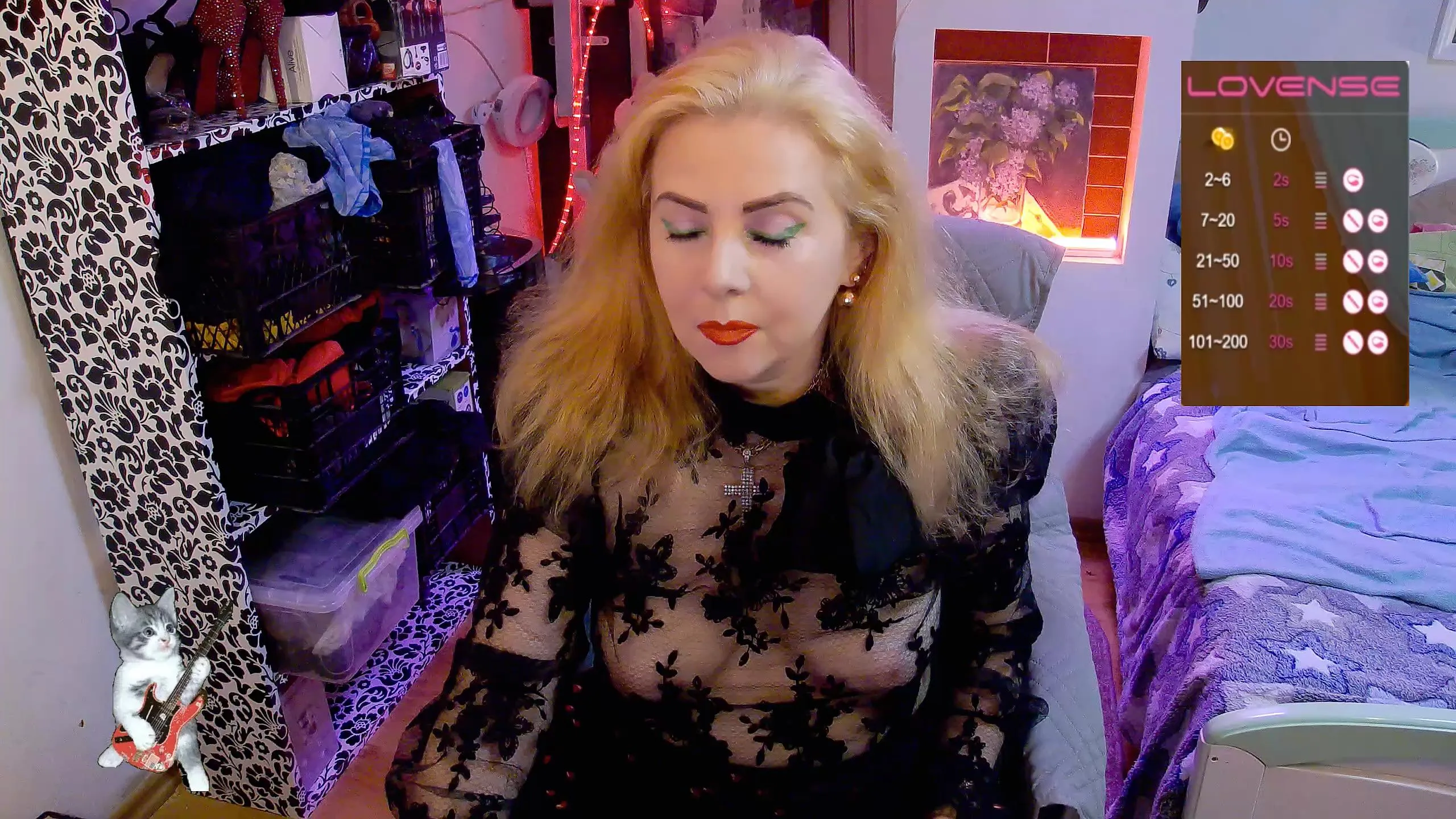 Offline Delicecatmyau on Cam4