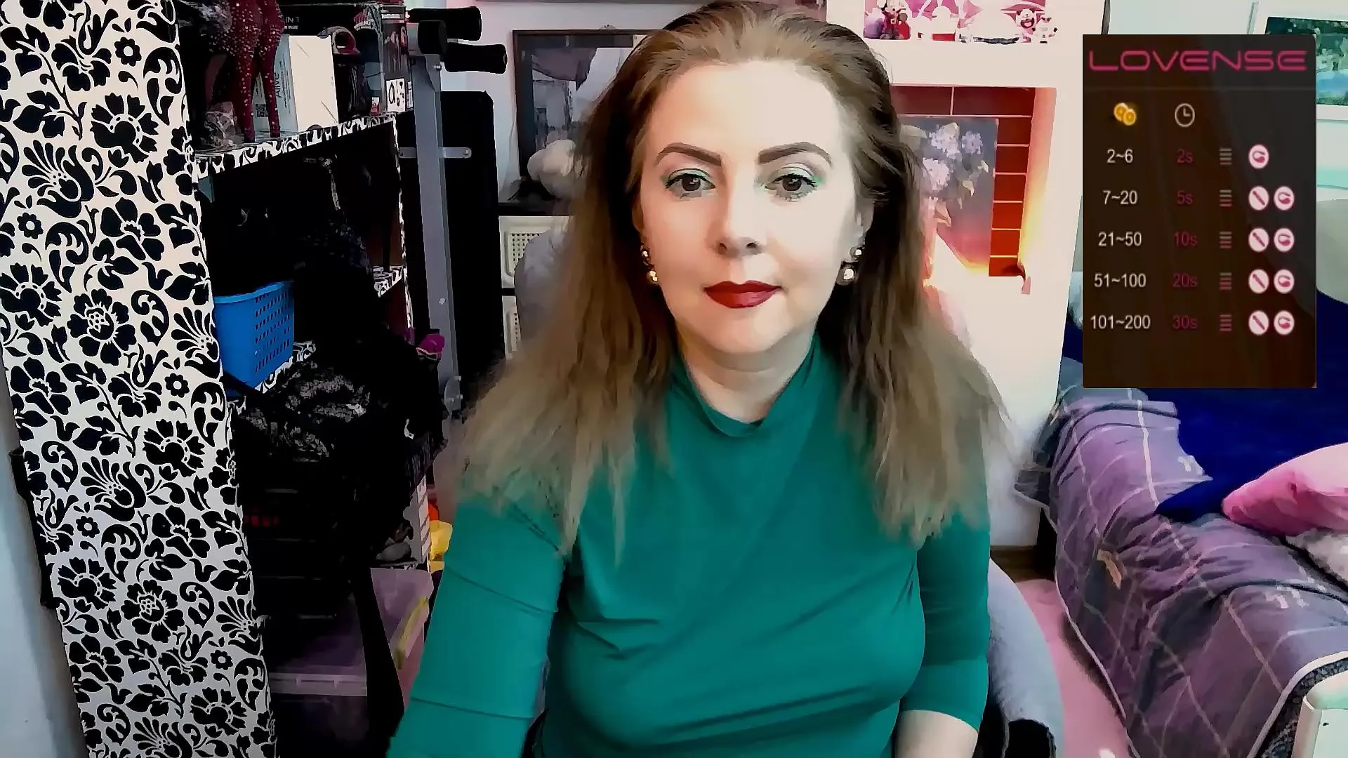 Offline Delicecatmyau on Cam4