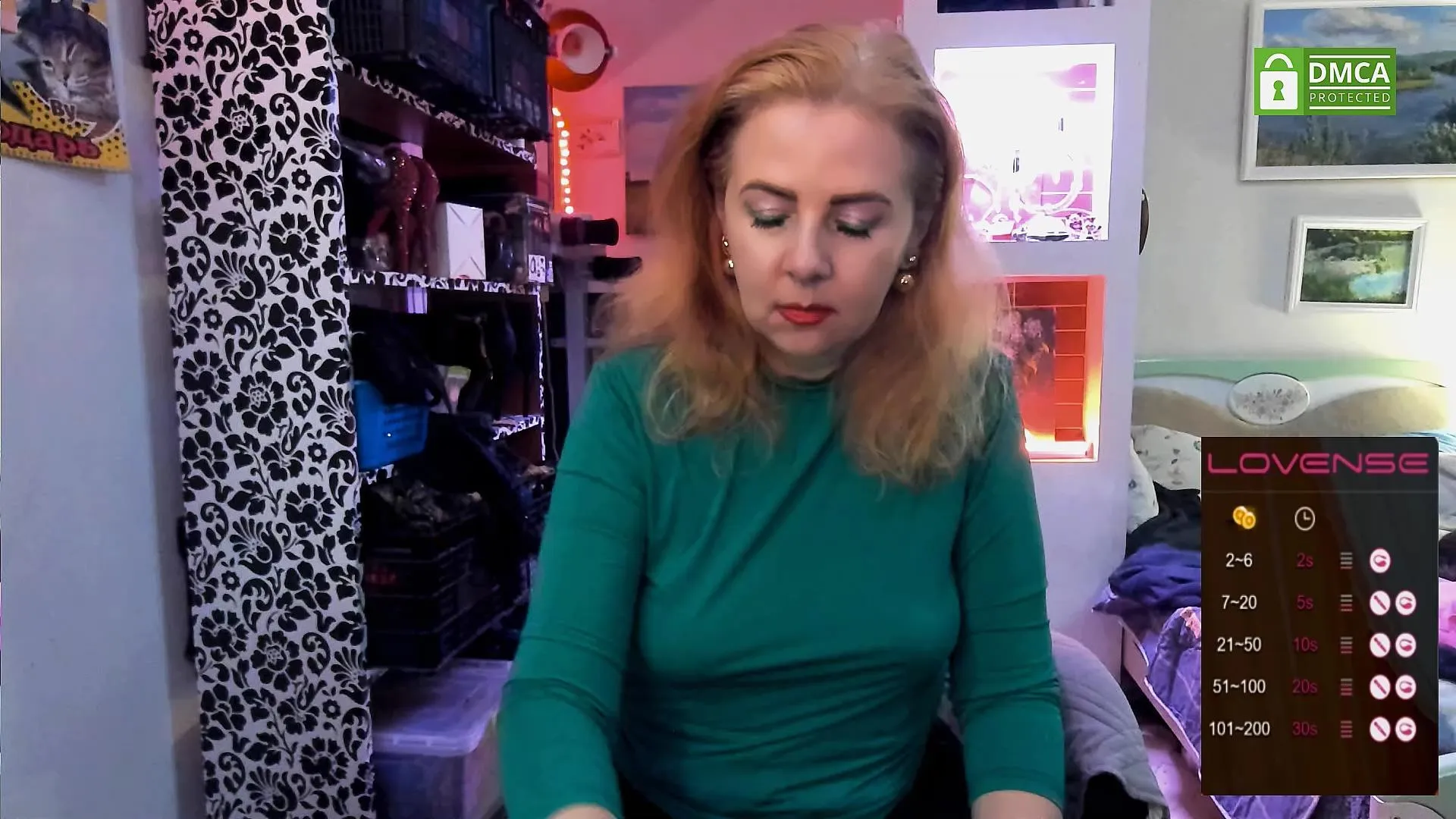 Offline Delicecatmyau on Cam4