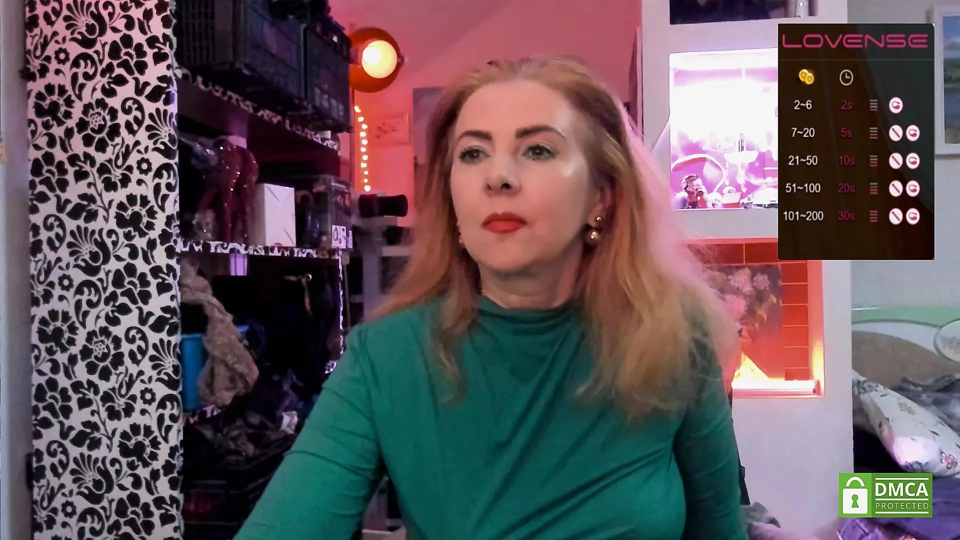 Offline Delicecatmyau on Cam4