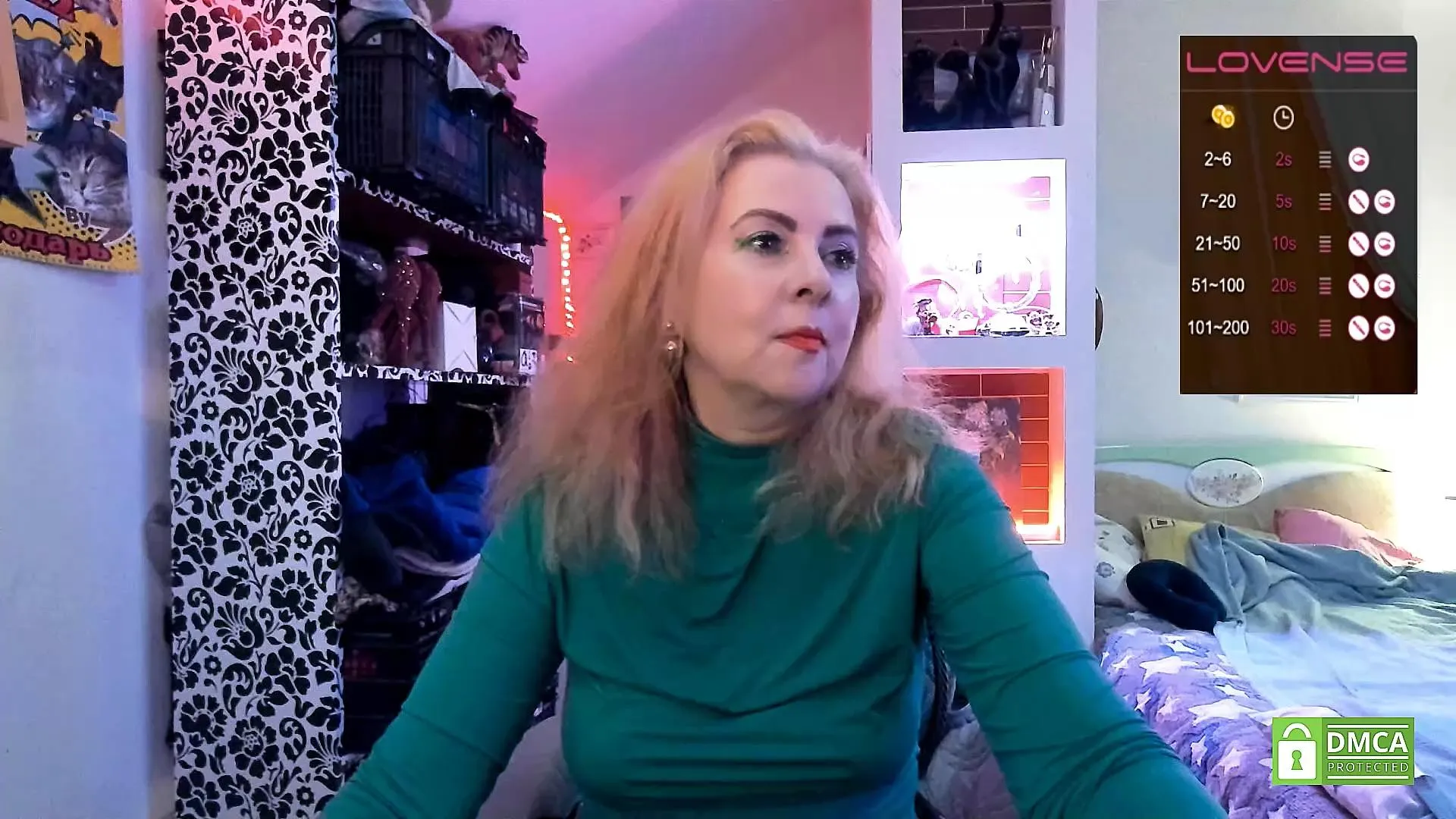 Offline Delicecatmyau on Cam4