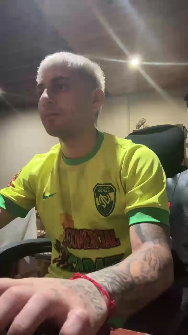 Offline demoniioojoaqu3 on Cam4