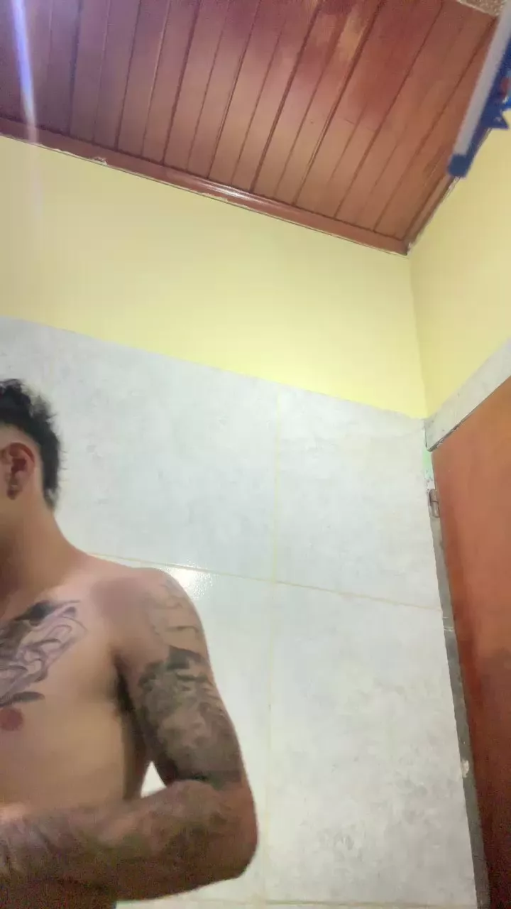 Offline Demoniojoaquinn on Cam4