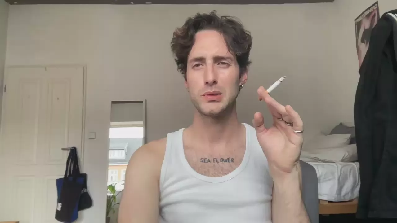 Offline DESEXHOME on Cam4