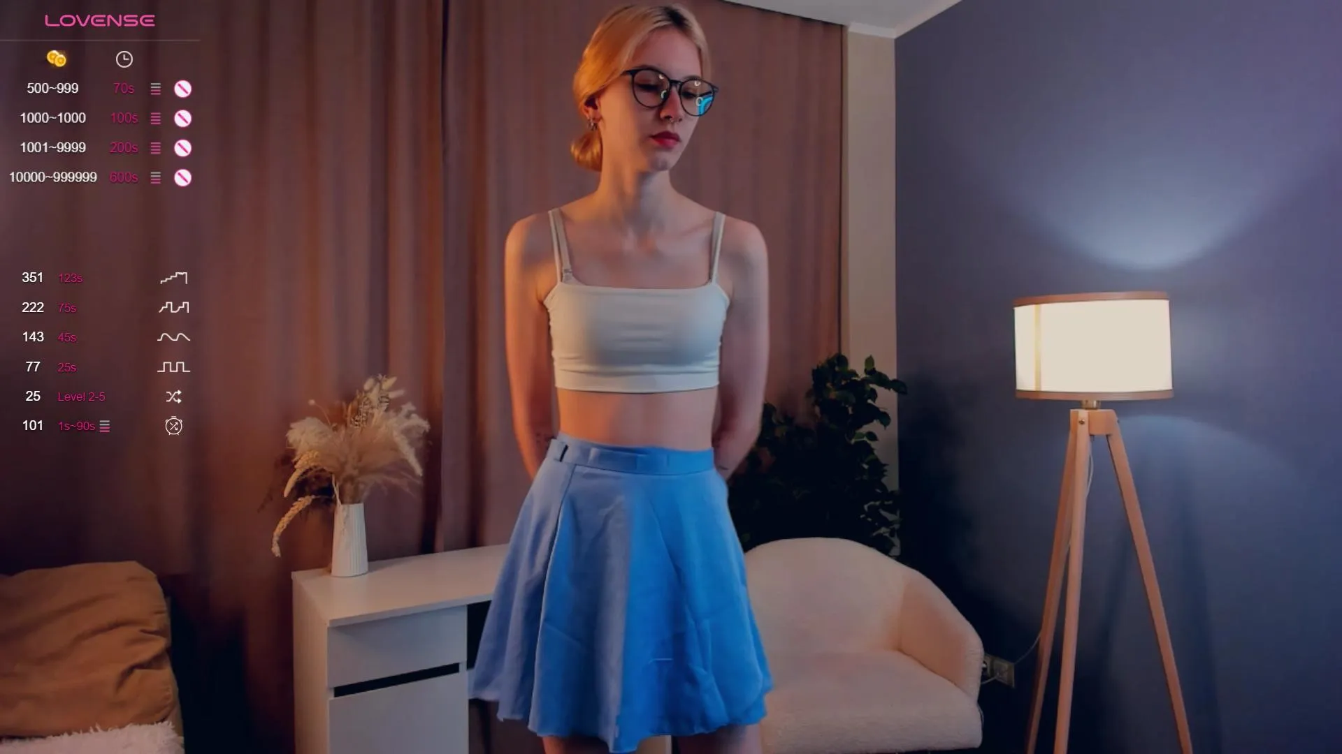 Freechat DiamondBridgham on Cam4