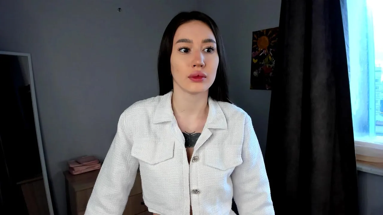 Freechat DiaPaquin on Cam4