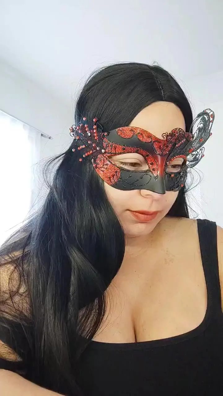 Offline Diosa_Sofia on Cam4