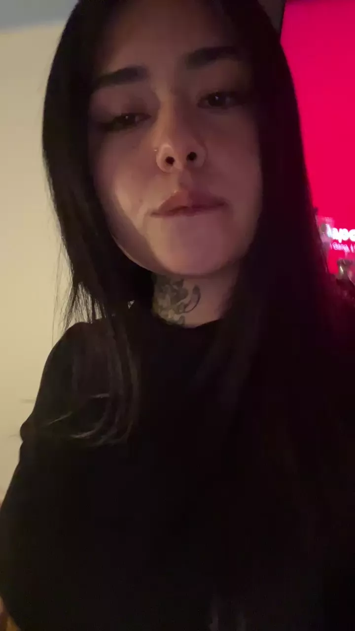 Offline Dolc333 on Cam4