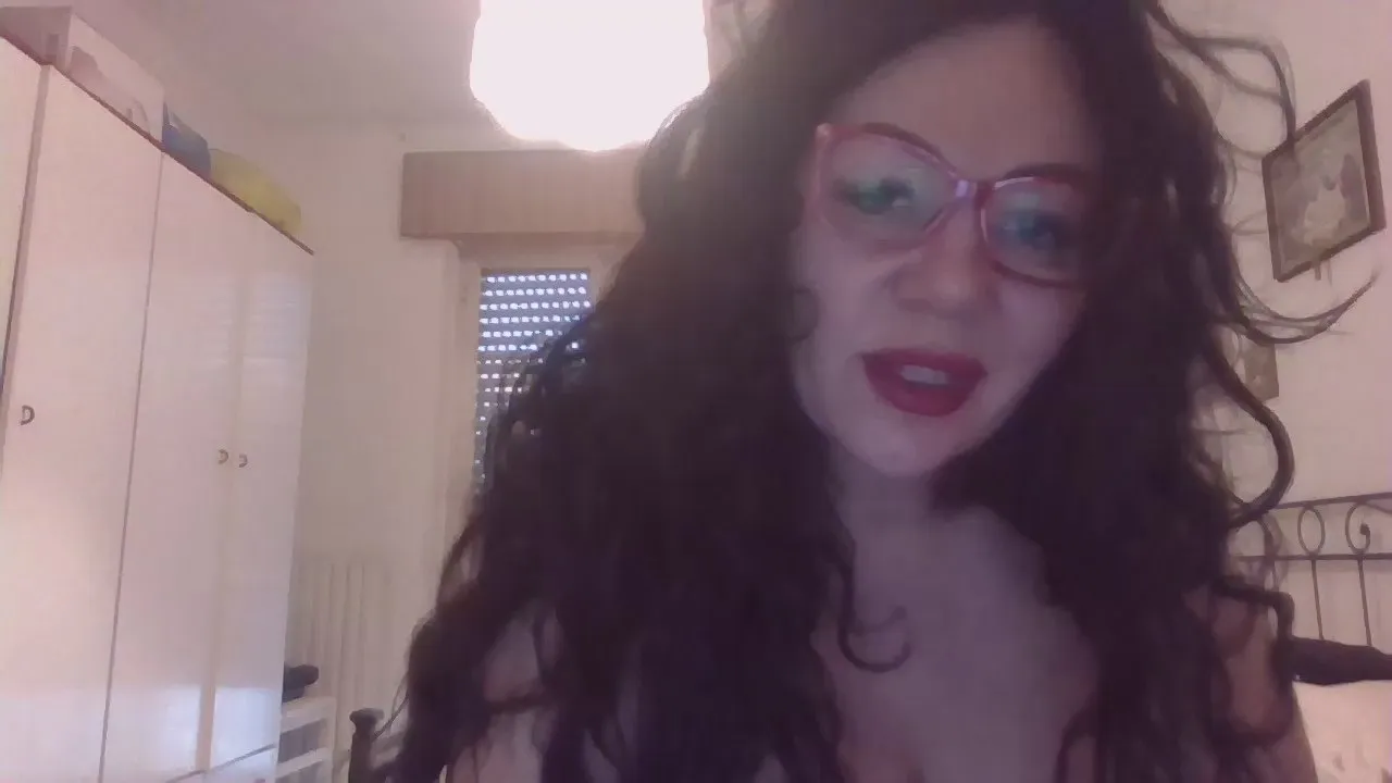 Offline dolcemio1 on Cam4