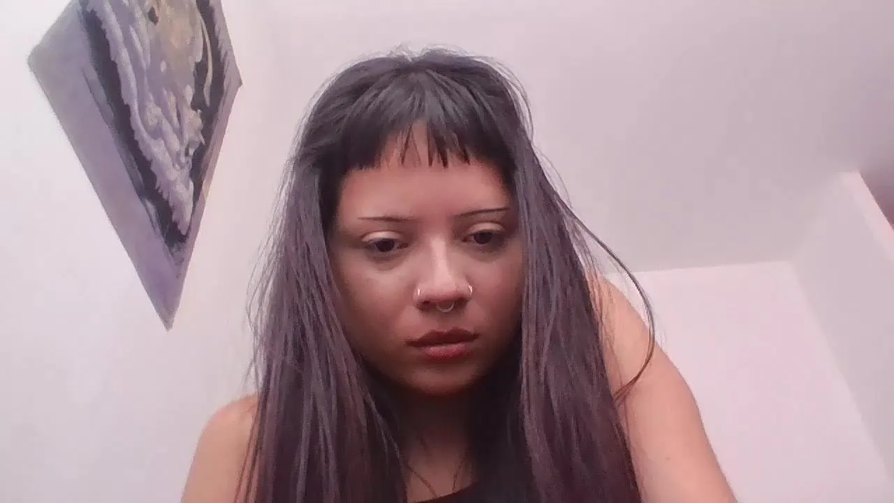 Doll_dollys_ on Cam4 