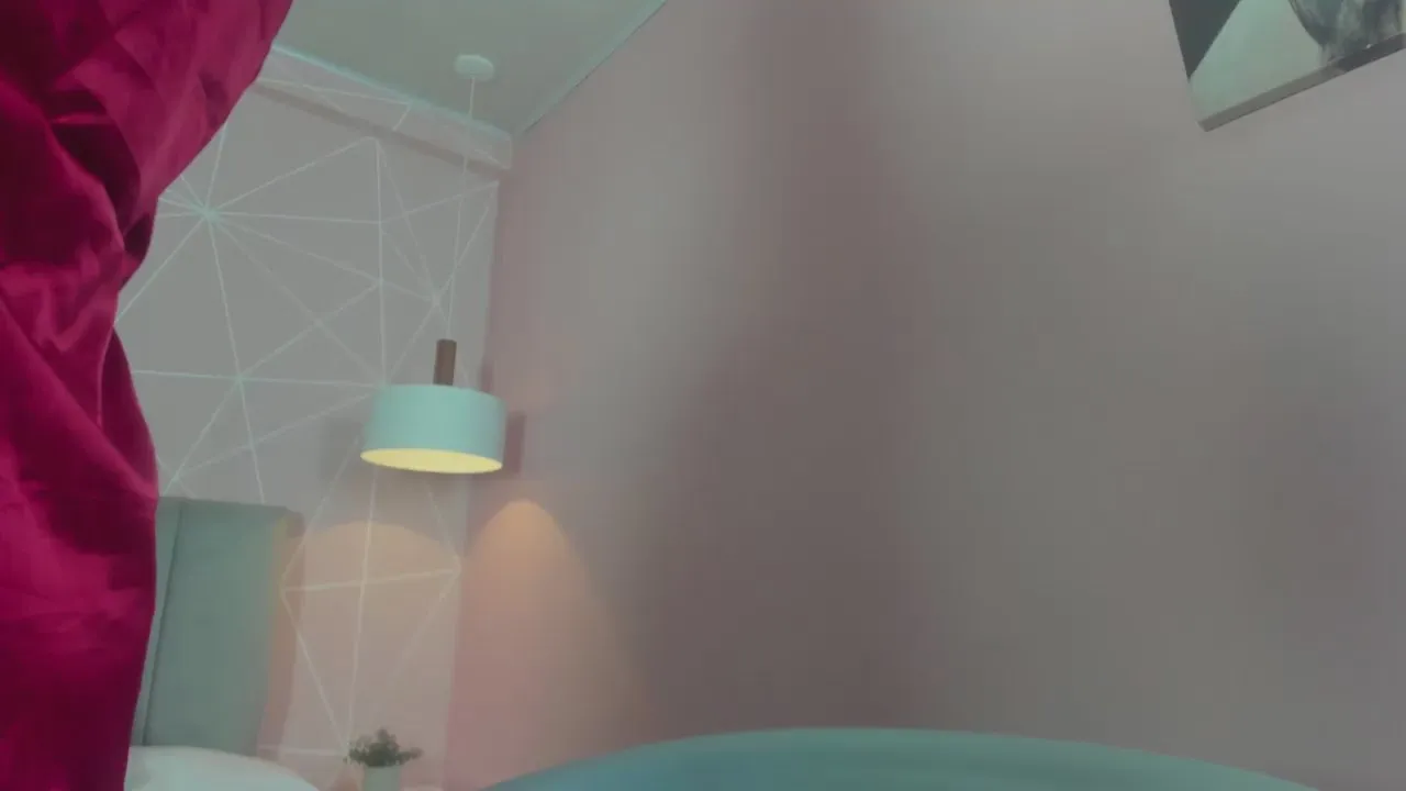 Offline dolly_zoe on Cam4