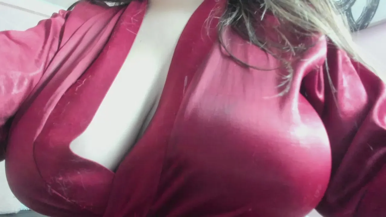 Offline dolly_zoe on Cam4