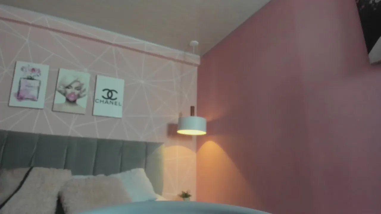 Offline dolly_zoe on Cam4