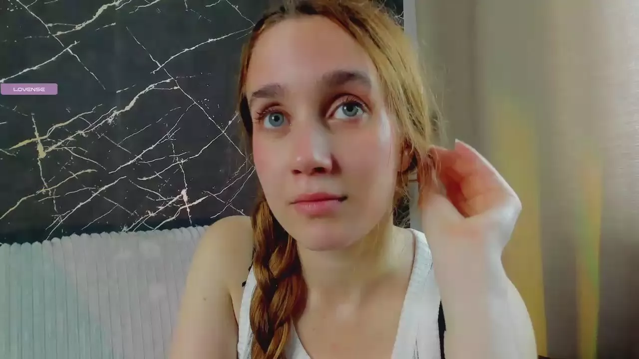 Offline DollyGearing on Cam4